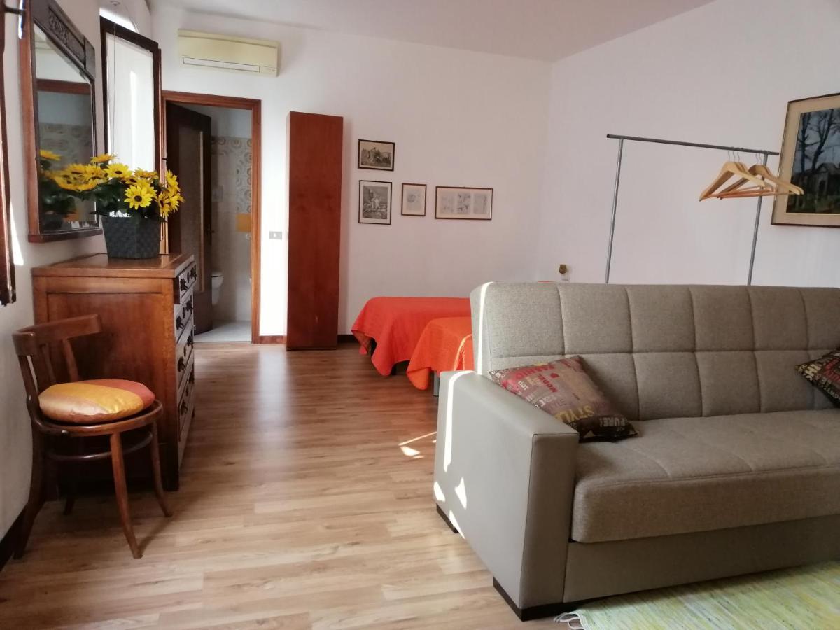 Appartamento Le Campanelle San Felice del Benaco Exteriör bild